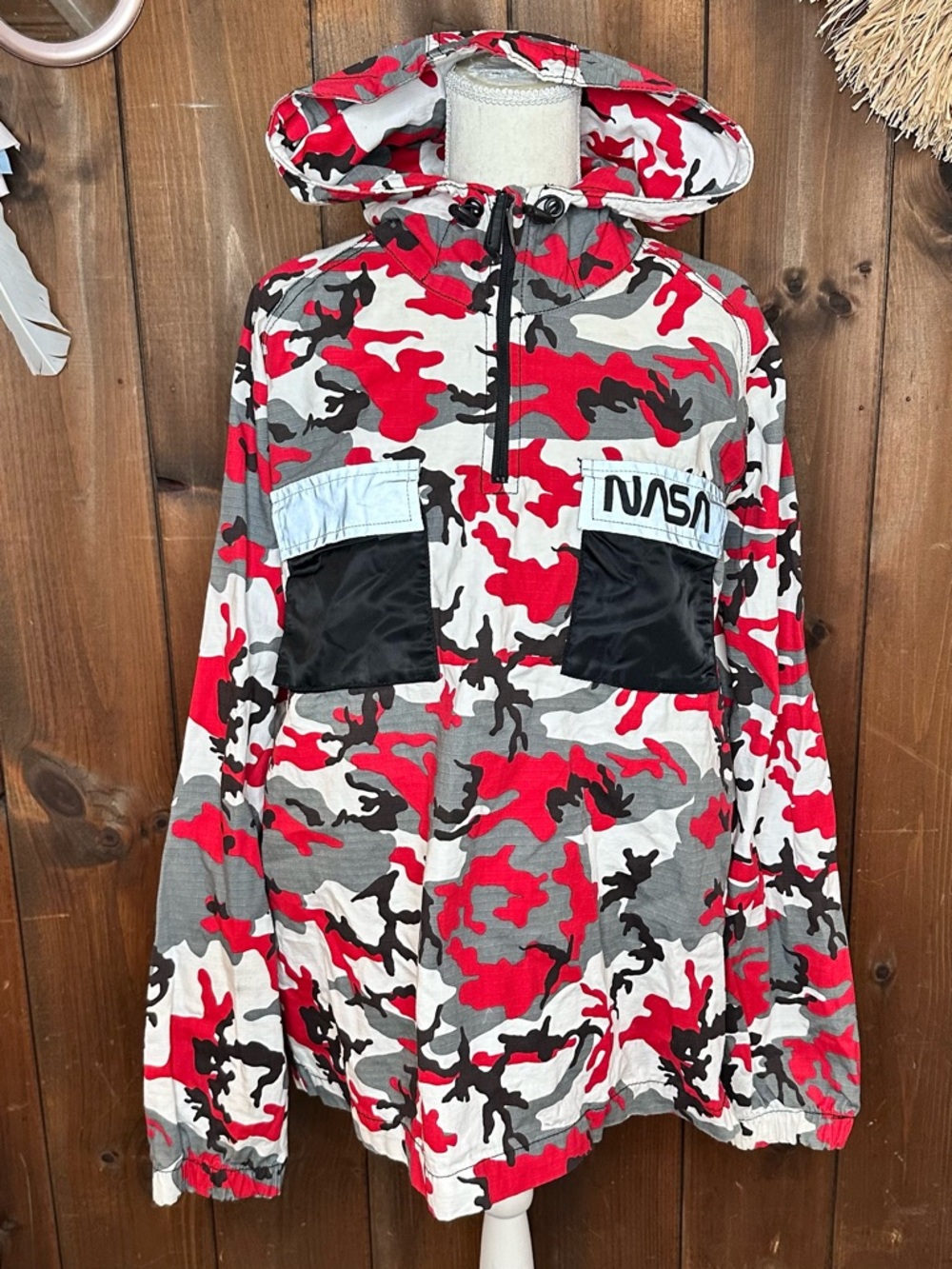 NASA x Primark “Out Of This World” Red and Gray Camo Jacket Size L - USED